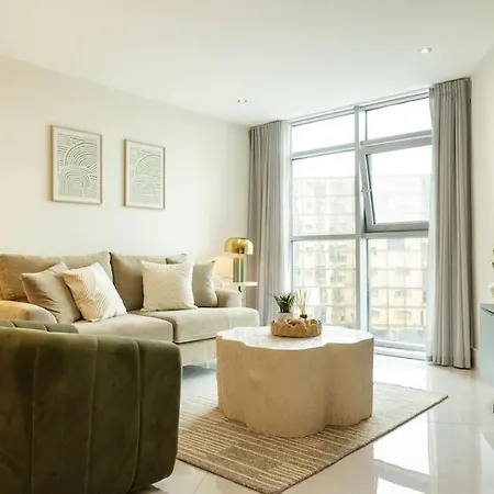 Elegant City Centre Apartment 2 Bedroom With Free Parking Cardiff Exterior photo